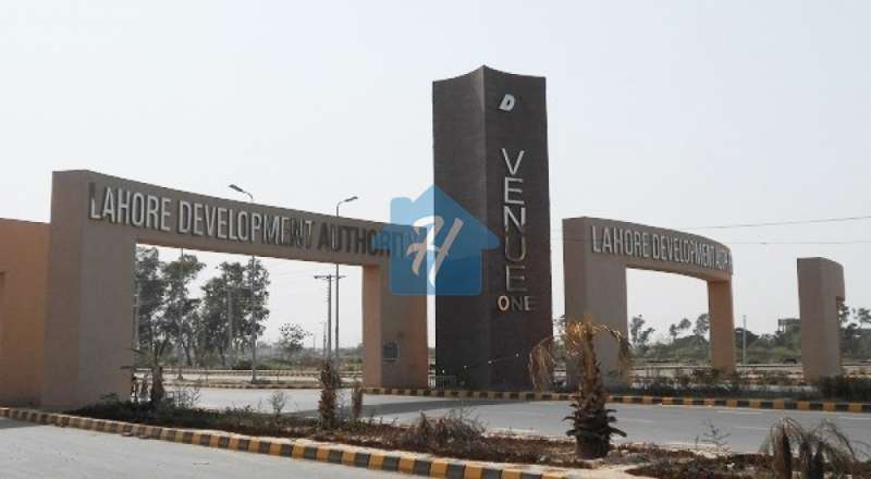 150 Ft Road Best Investment Of Town Plot For Sale