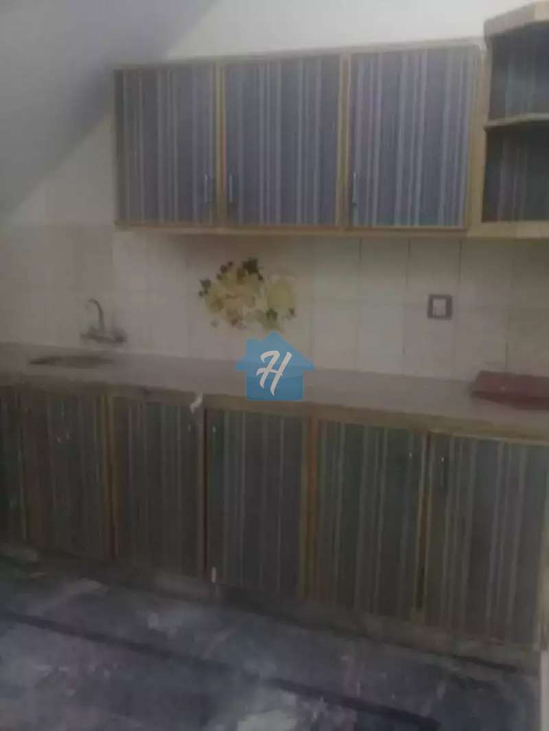3 Marla, 3 Bedroom in Johar Town Cheap Rent