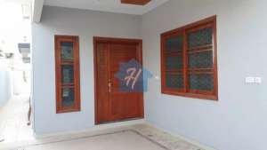 120 yard Old House In Prime Location of Gulshan-e-Iqbal, Block-6.