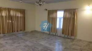 1800sqft apartment for sale DHA big Bukhari commercial without Mezzanine
