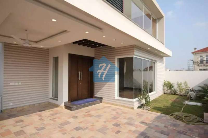 Mazhar Munir Design 10 Marla Brand New Bungalow