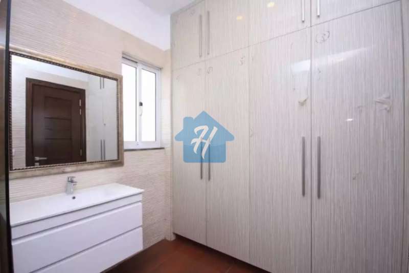 Mazhar Munir Design 10 Marla Brand New Bungalow