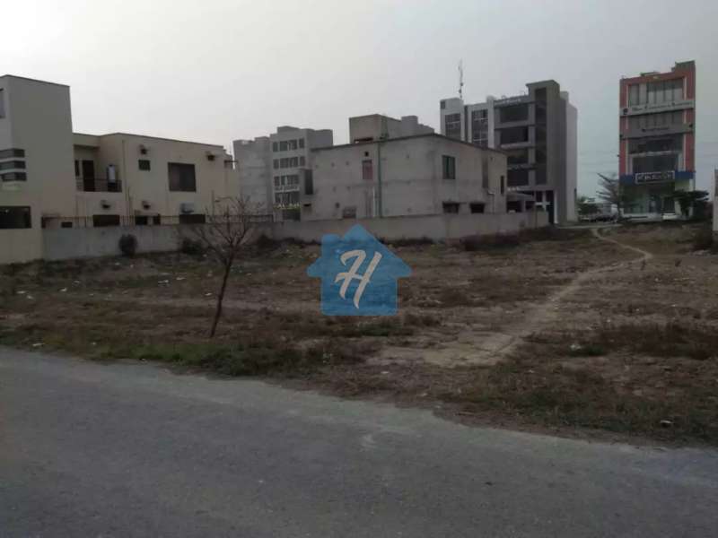 1 Kanal Plot for sale at DHA Phase 7