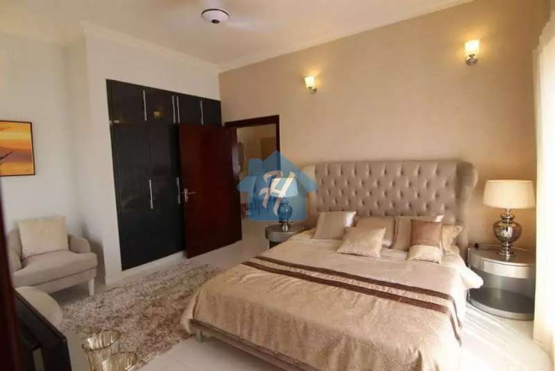 200 Yard Villa In Precinct # 11-A