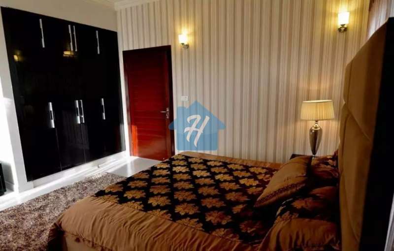 200 Yard Villa In Precinct # 11-A