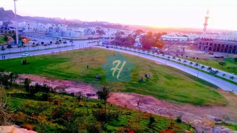 160 Yards block L Naya Nazimabad