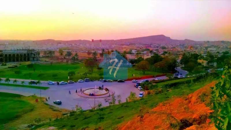 160 Yards block L Naya Nazimabad