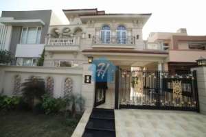 5 Marla owner build house for sale in DHA phase 5 Lahore