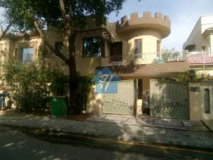 11 Marla House for Sale at prime location in OverSeas A Bahria Town