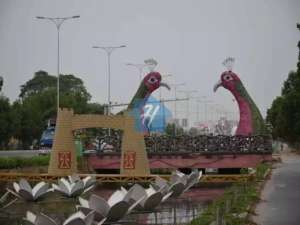 2 Kanal Plot Facing Malik Riaz House For Sale in Sector B Bahria Town