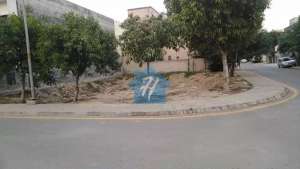 17 Marla Corner Possession Paid Plot Janipar Block Bahria town Lahore