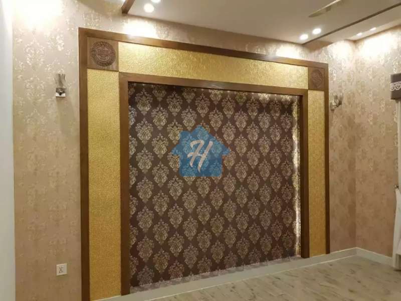 10 Marla Ideal House Master piece Available in Bahria Town