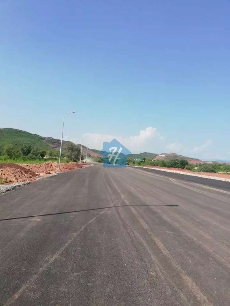 5 Marla 10 Marla plot for sale on Installment in Park View City Islamabad