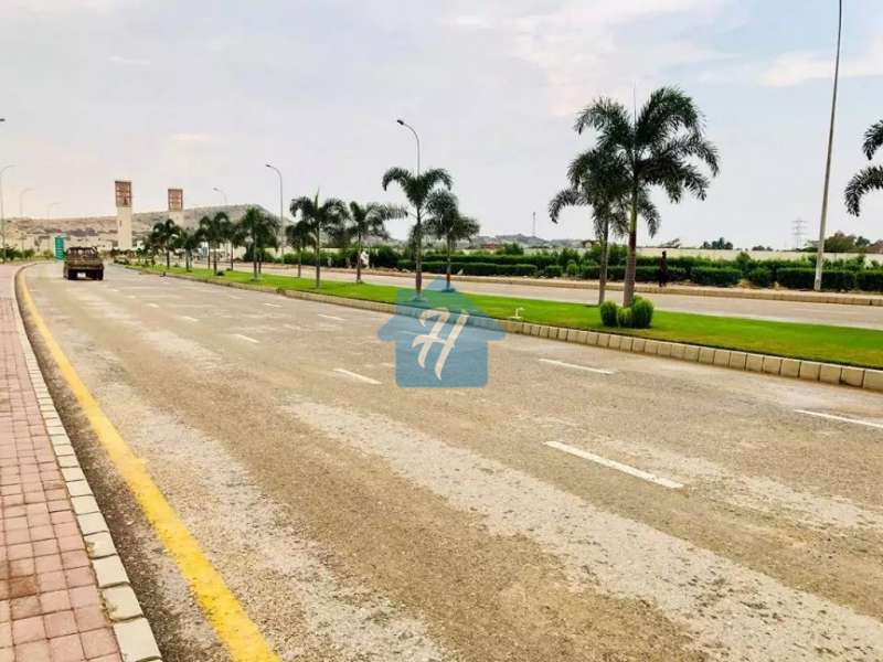 Naya Nazimabad | Block M | 120 Yard | Park Face | Corner