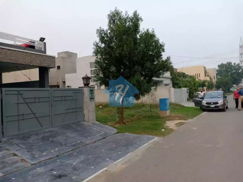DHA Ph 8 Ideal plot ready for construction