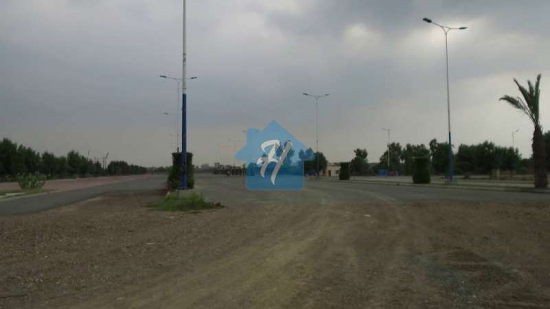 10 Marla Very Good Location Fully Developed Plot For Sale With Very Low Price