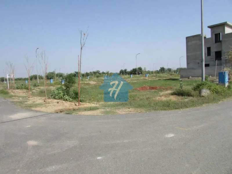 5 Marla plot for sale in 9 Town DHA Lahore